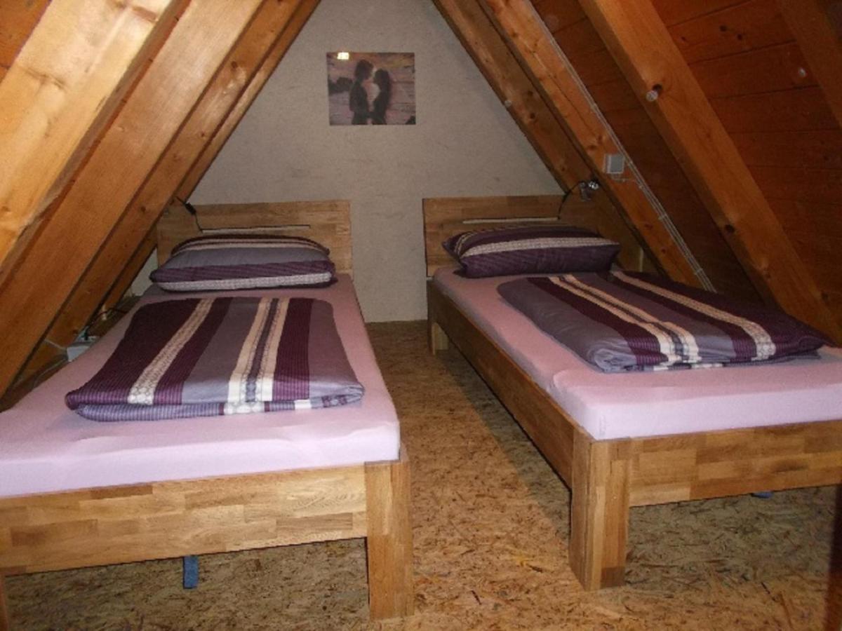 Pension/Fewo E. Tschernach Treuchtlingen Bagian luar foto